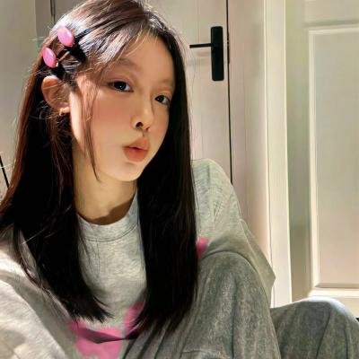 香港艾曼妞 高清封面